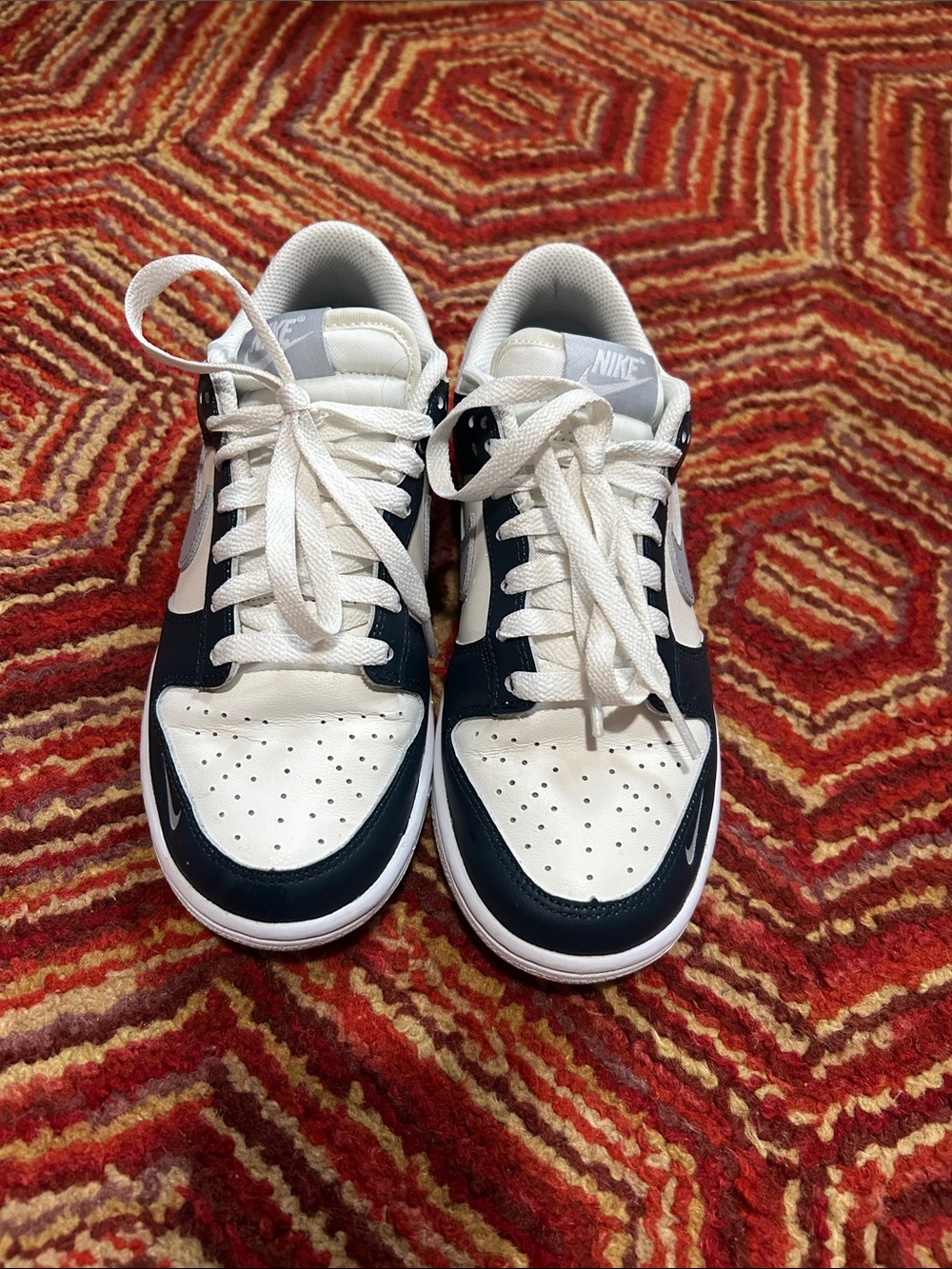 Women’s Nike Low Dunk size 6.5